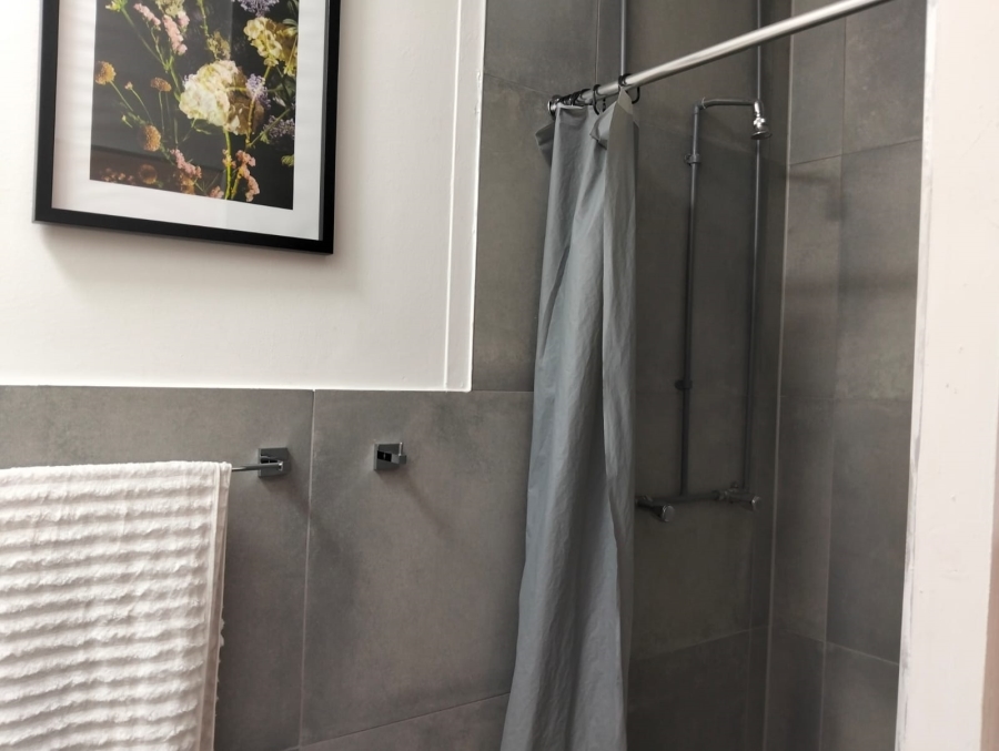 8 Bedroom Property for Sale in Southernwood Eastern Cape